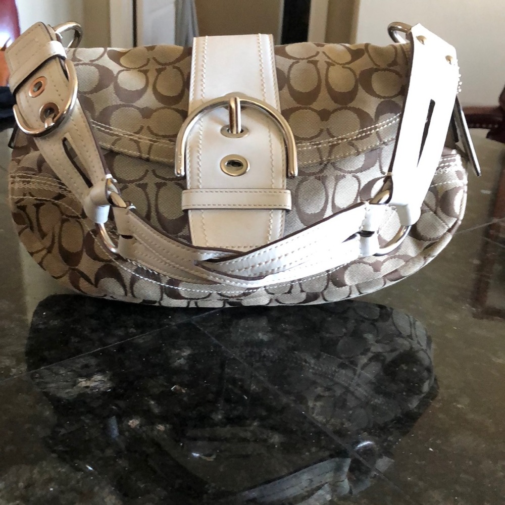 COACH HANDBAG